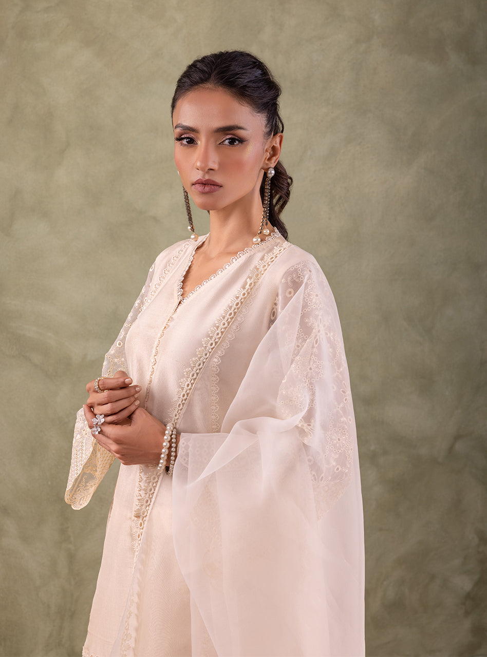 Ivory Chikankari Embroidered Organza Kameez (3-Piece) - Image 4