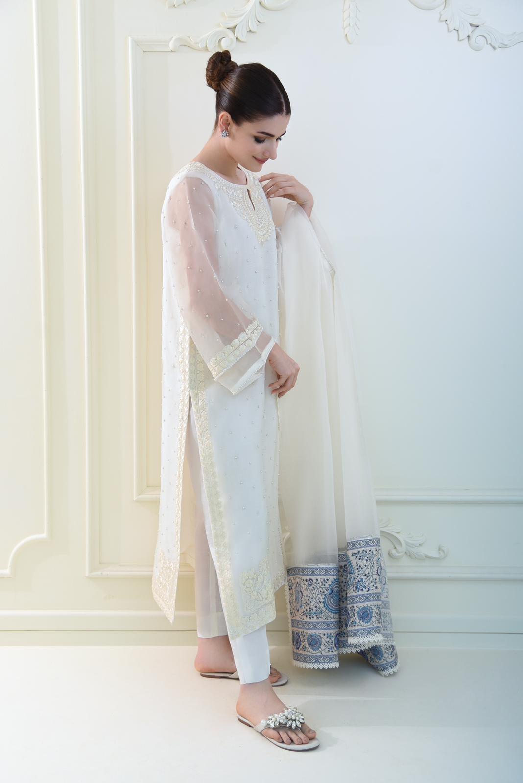 Off-White Pearl Embroidered Organza Salwar Kameez (3-Piece) - Image 2