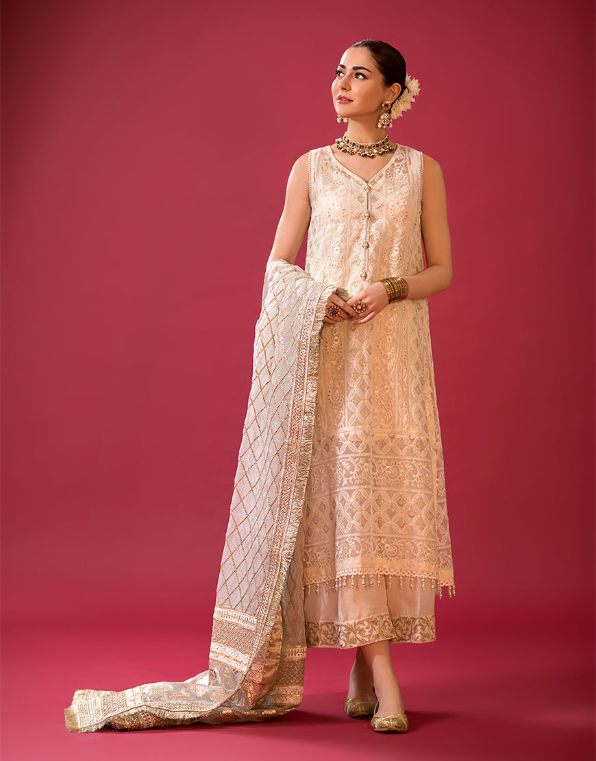 Pakistani Ivory Embroidered Organza Kurta Set (3-Piece) - Image 1