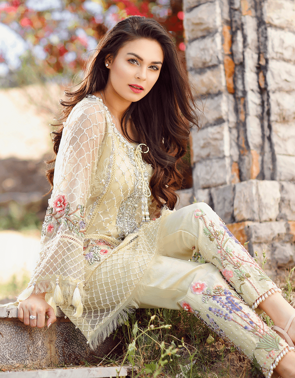 Pakistani Off-White Embroidered Pure Organza 3-Piece Suit - Image 3