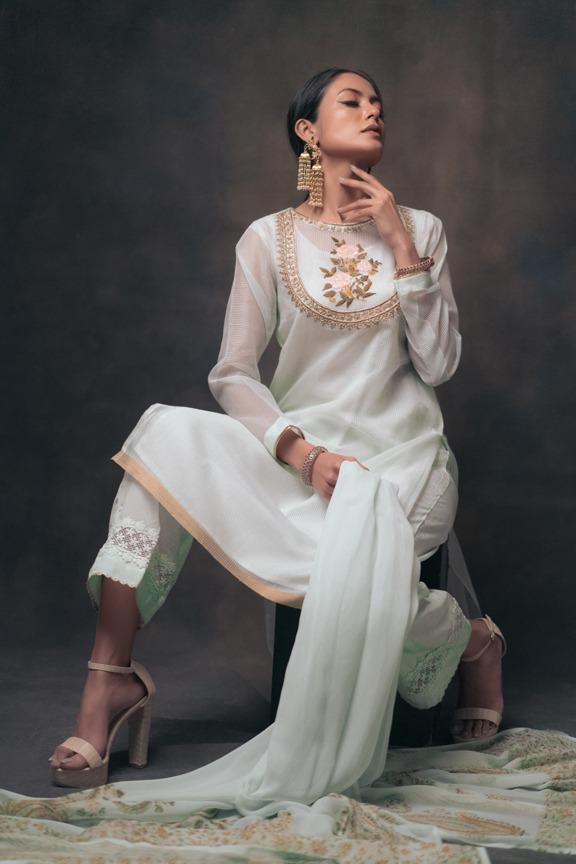 Pakistani Ivory Gold Embroidered Organza Kurta Set (3-Piece) - Image 1