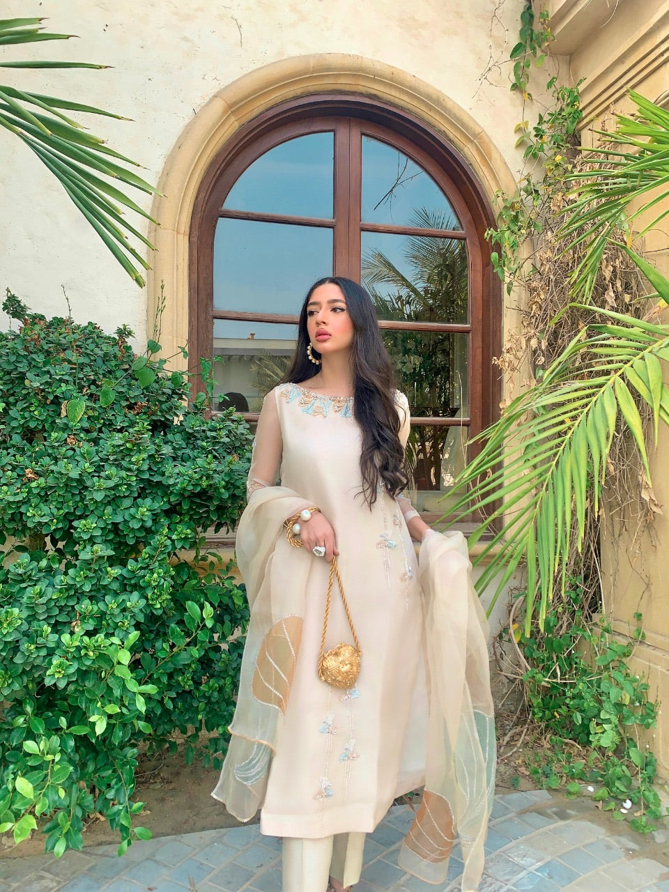 Ivory Hand-Embellished Organza Salwar Kameez (3-Piece) - Image 3