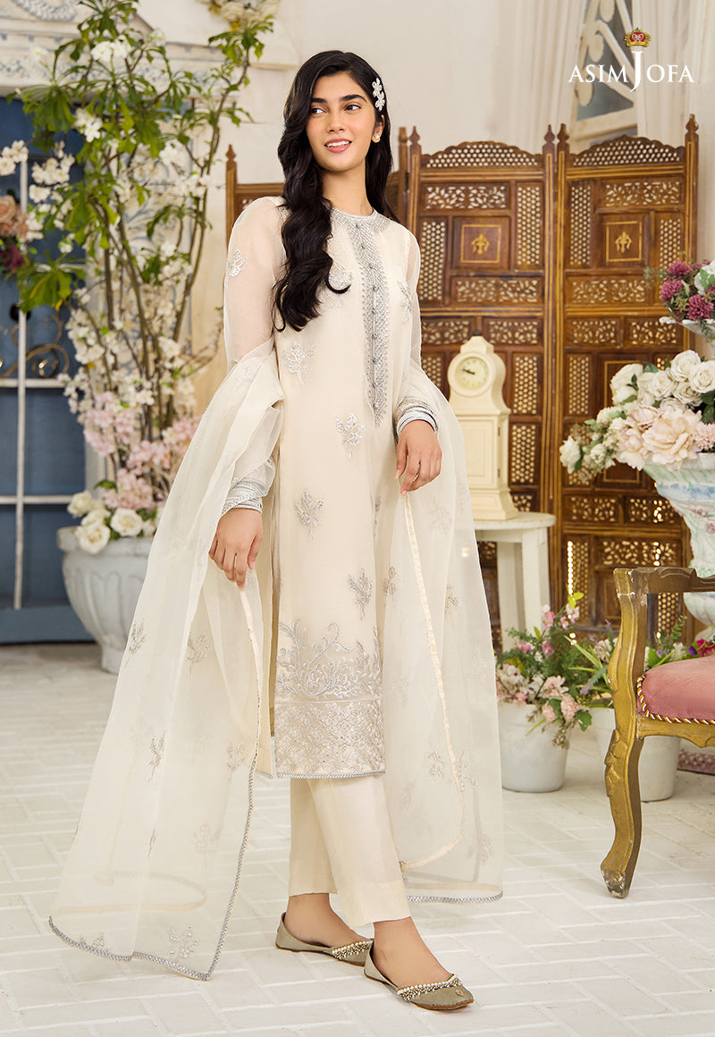 Pakistani Off White Embroidered Organza Salwar Kameez (3-Piece) - Image 3