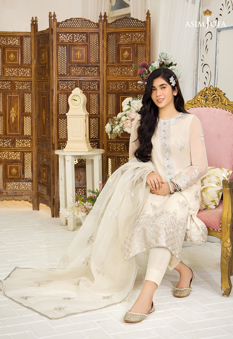 Pakistani Off White Embroidered Organza Salwar Kameez (3-Piece) - Image 7