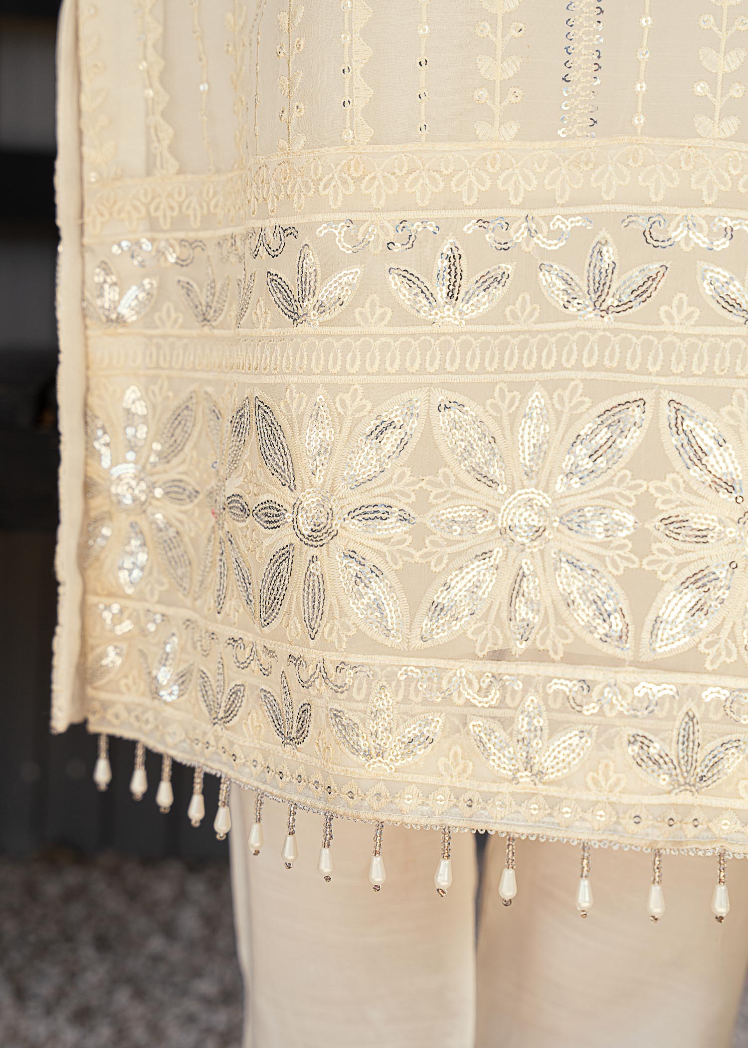 Off-White Embroidered Organza Kurta Set (3-Piece) - Image 5