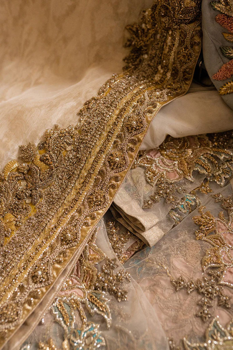 Off-White Embellished Organza Salwar Kameez (3-Piece) - Image 5