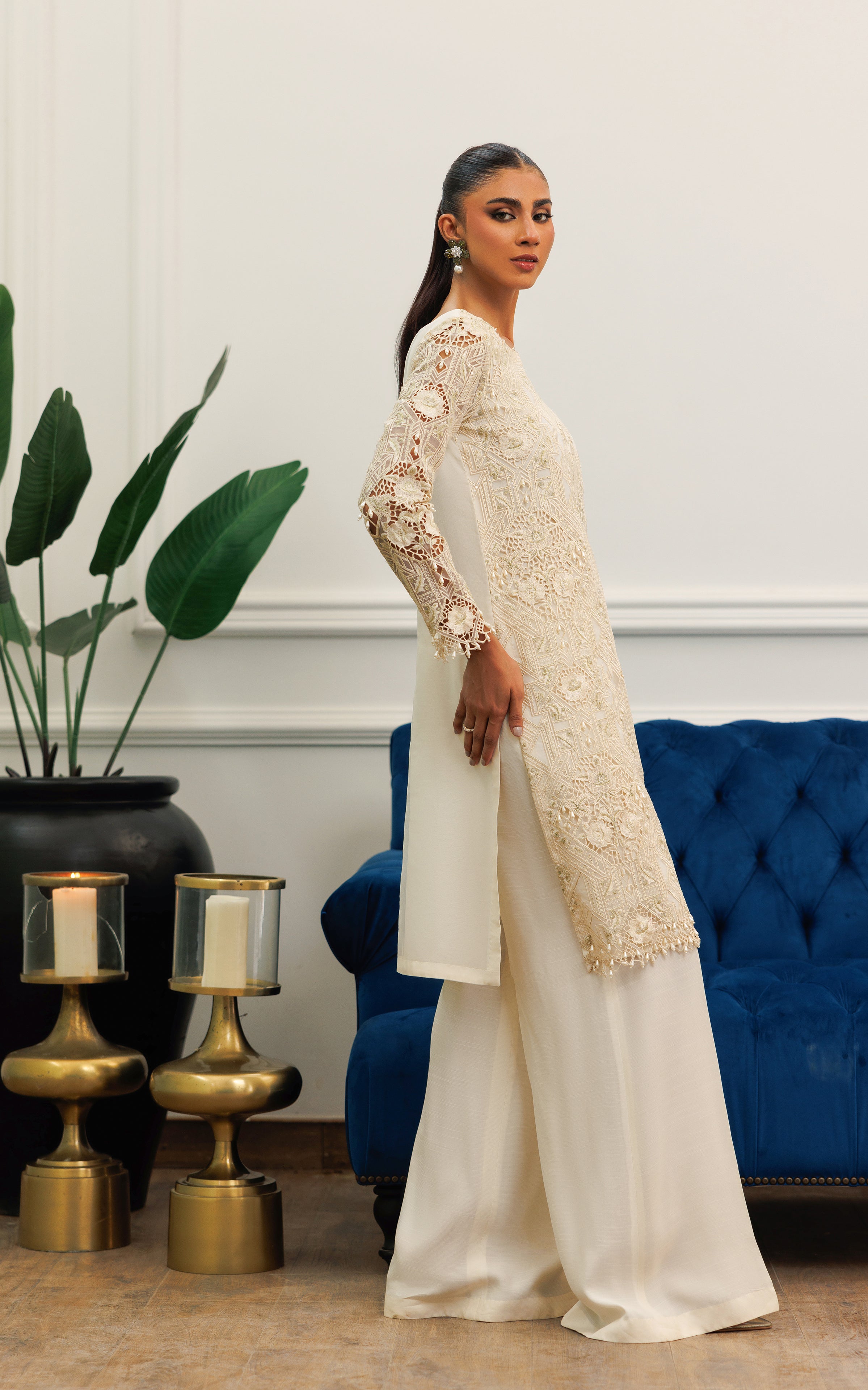 Pakistani Ivory Zari & Thread Embroidered Organza Long Shirt (2-Piece) - Image 2