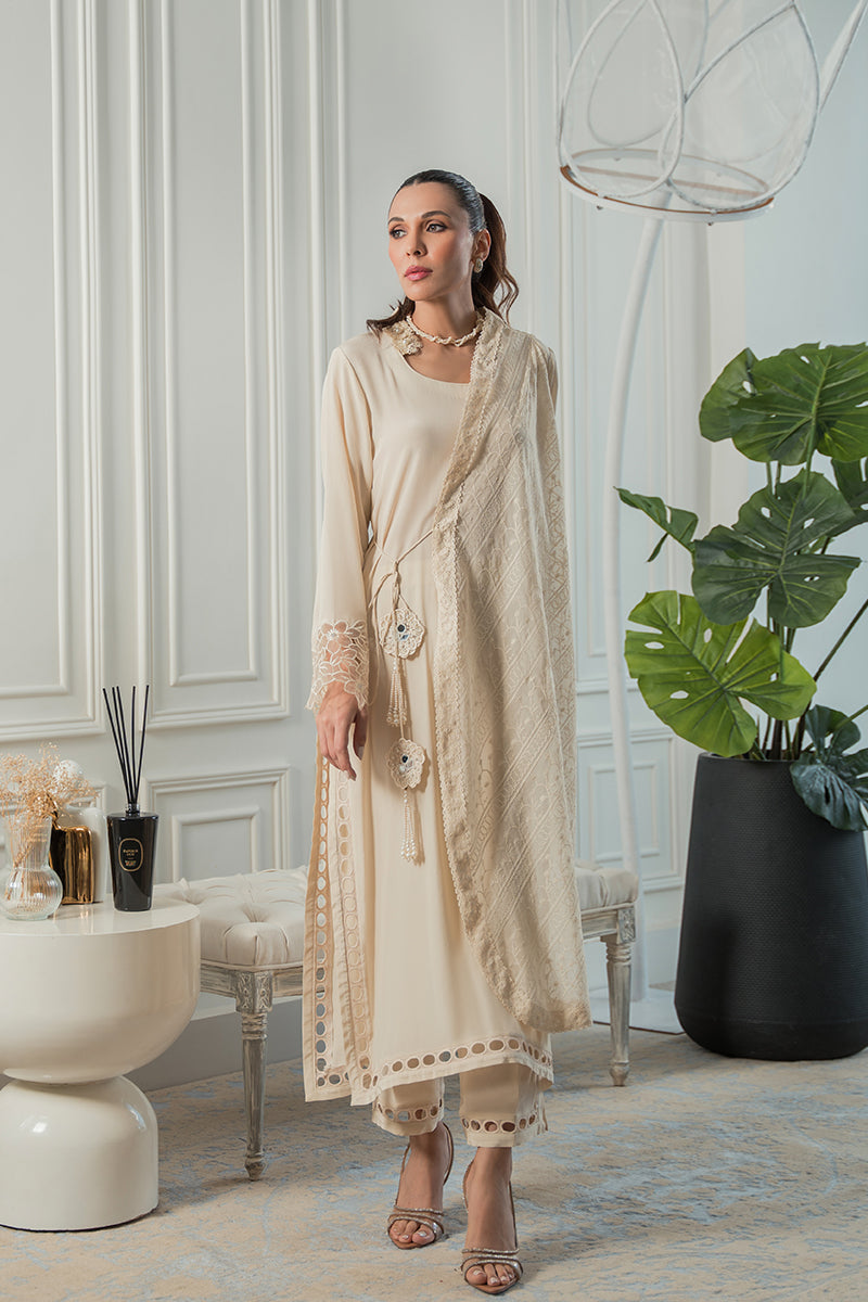 Off-White Embroidered Pure Crepe Salwar Kameez (3-Piece) - Image 1