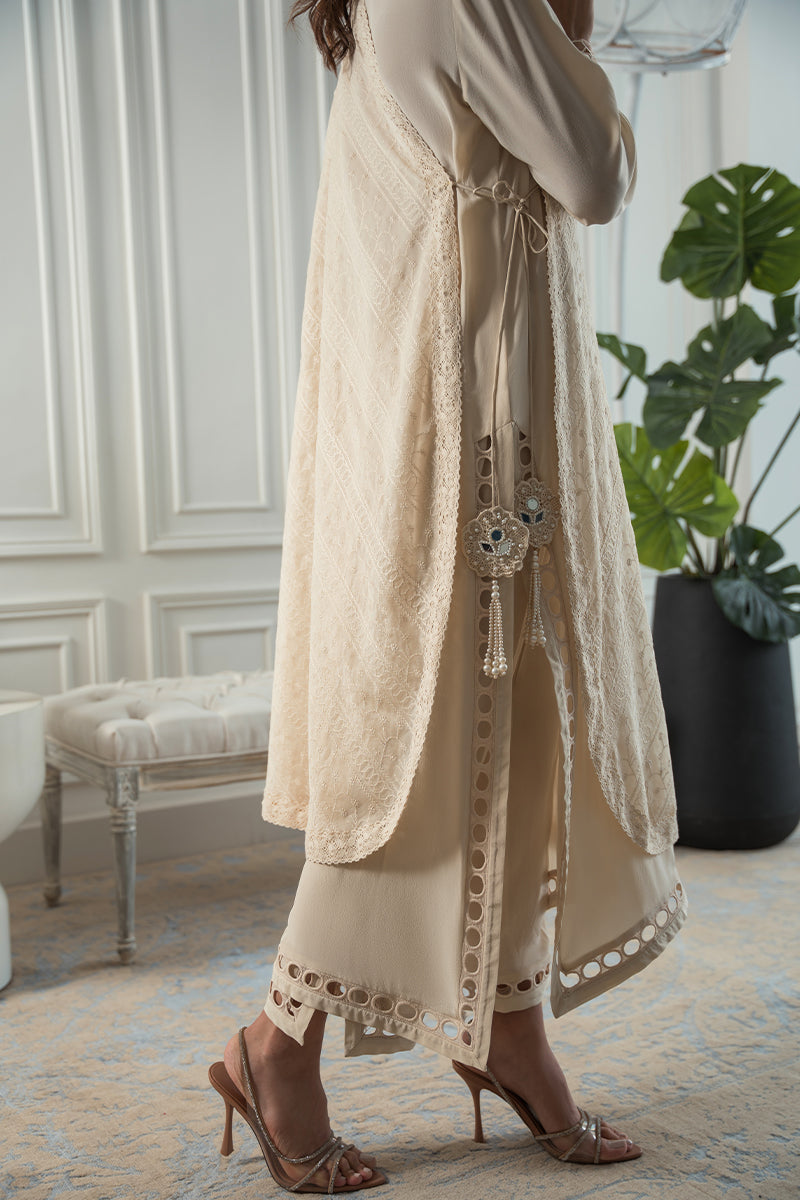 Off-White Embroidered Pure Crepe Salwar Kameez (3-Piece) - Image 6