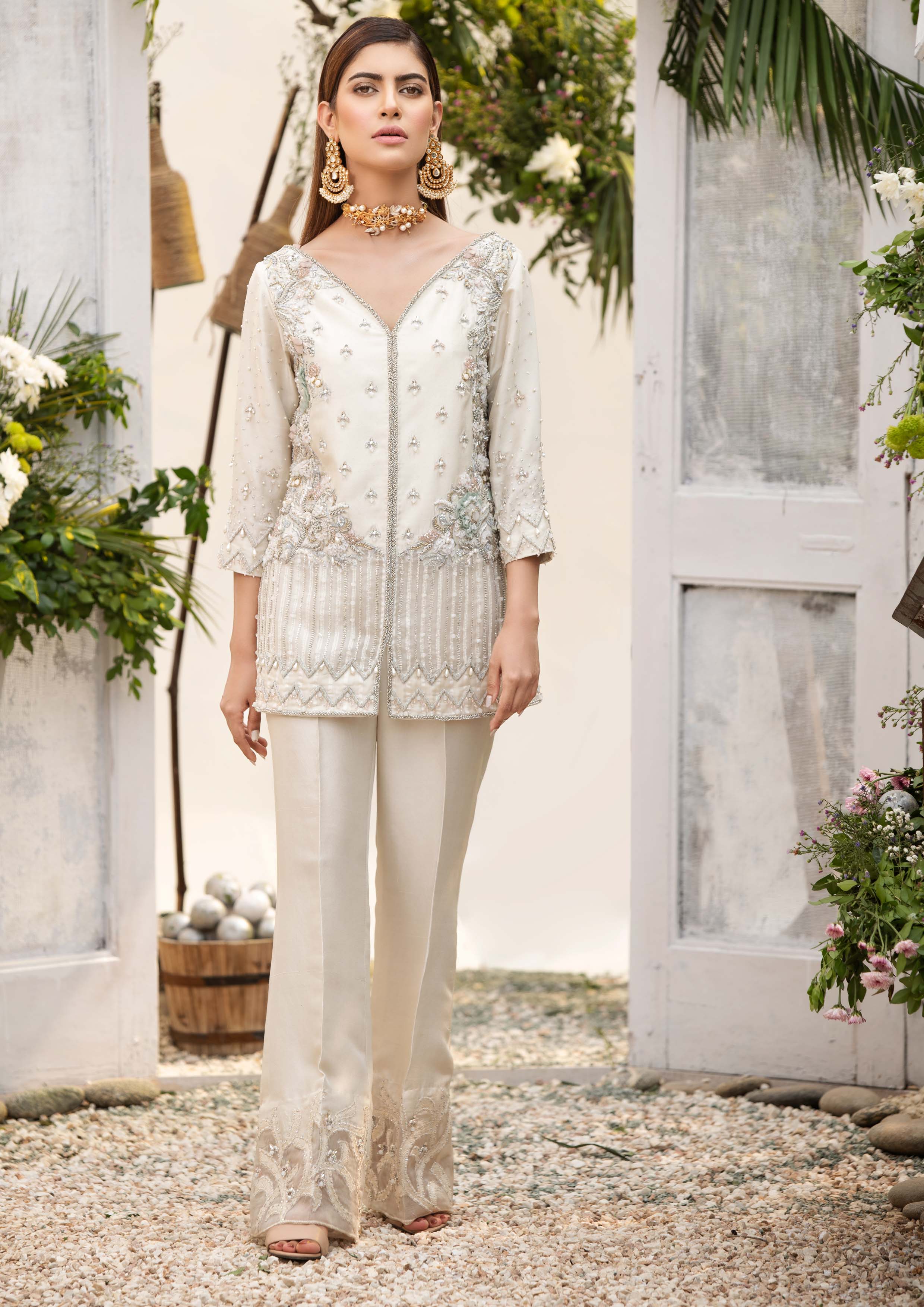 Pakistani Ivory Hand-Embellished Raw Silk Kurta (2-Piece) - Image 1