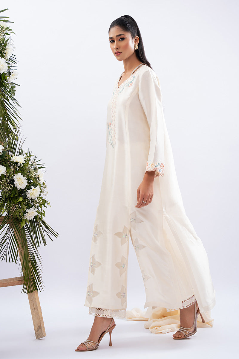 Pakistani Ivory Floral Appliqué Raw Silk Salwar Kameez (3-Piece) - Image 6