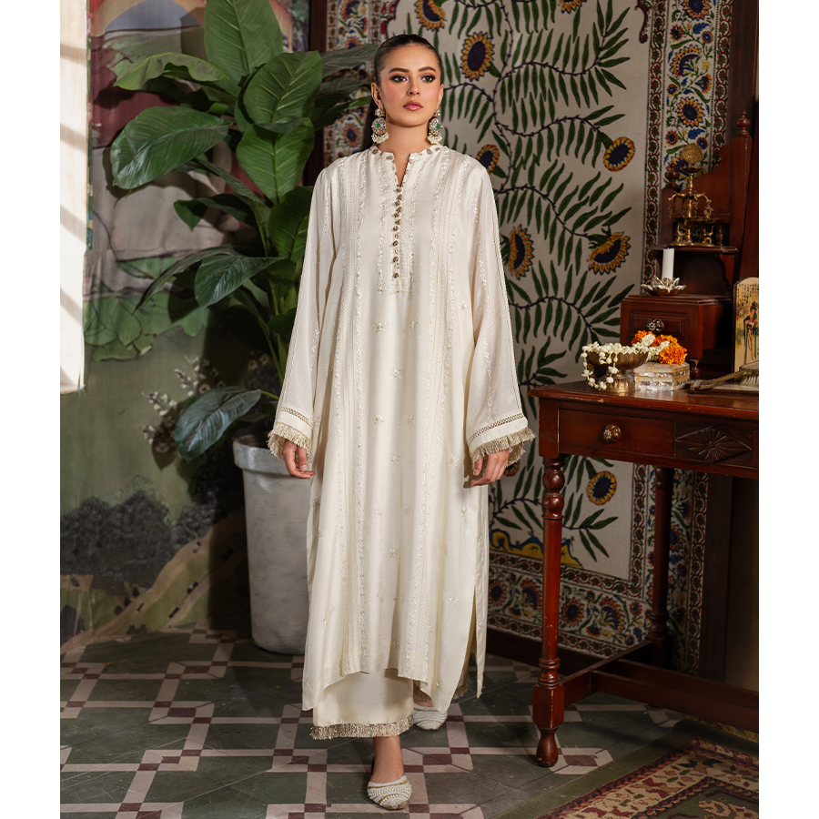 Pakistani Ivory Hand Embroidered Raw Silk Kurta Set (3-Piece) - Image 7