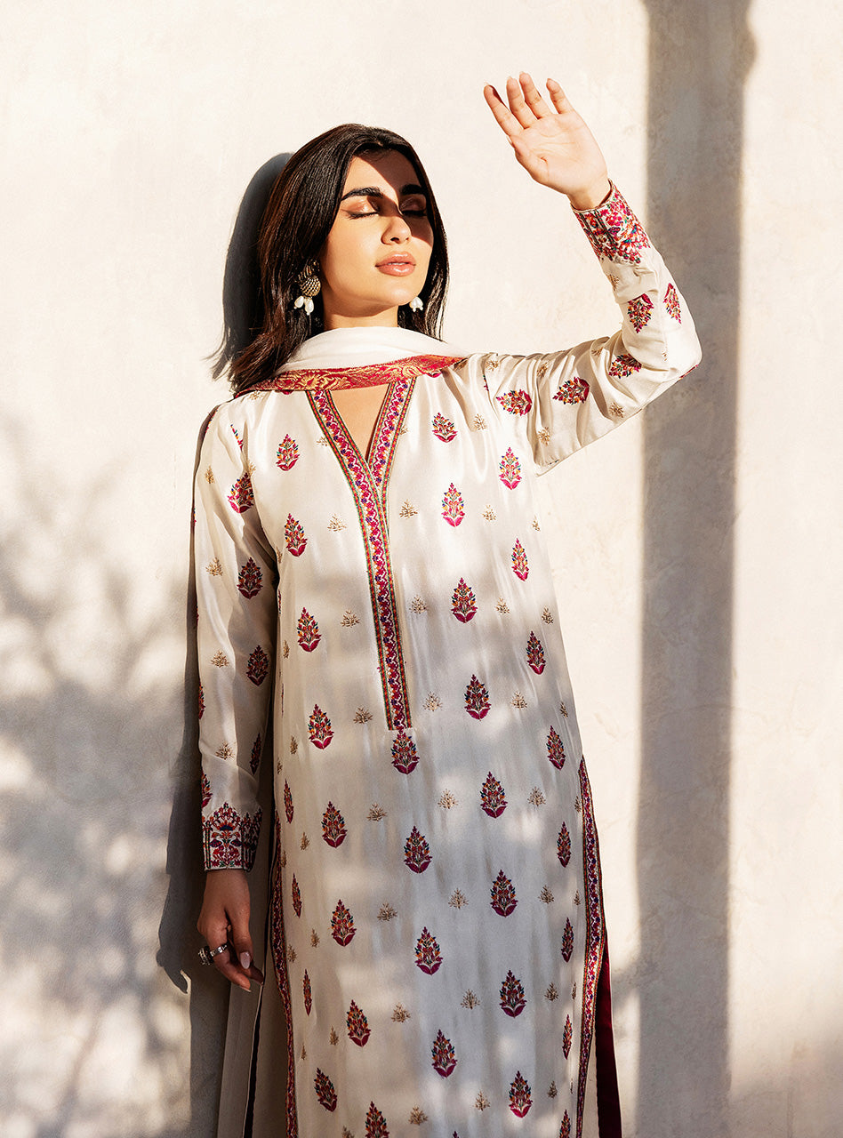 Ivory Kashmiri Embroidered Raw Silk Long Shirt (3-Piece) - Image 5