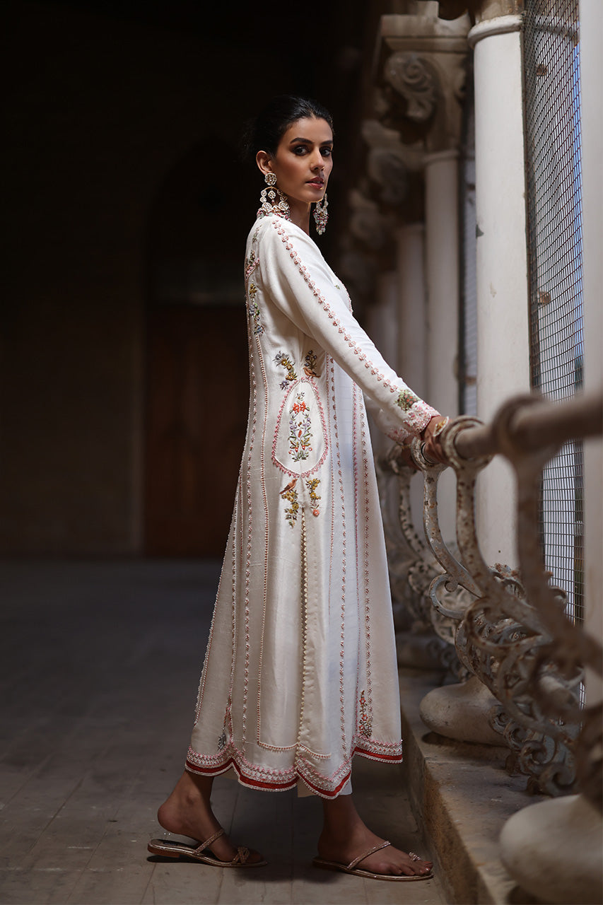 Pakistani Ivory Resham Zardozi Raw Silk Kurta (3-Piece) - Image 2