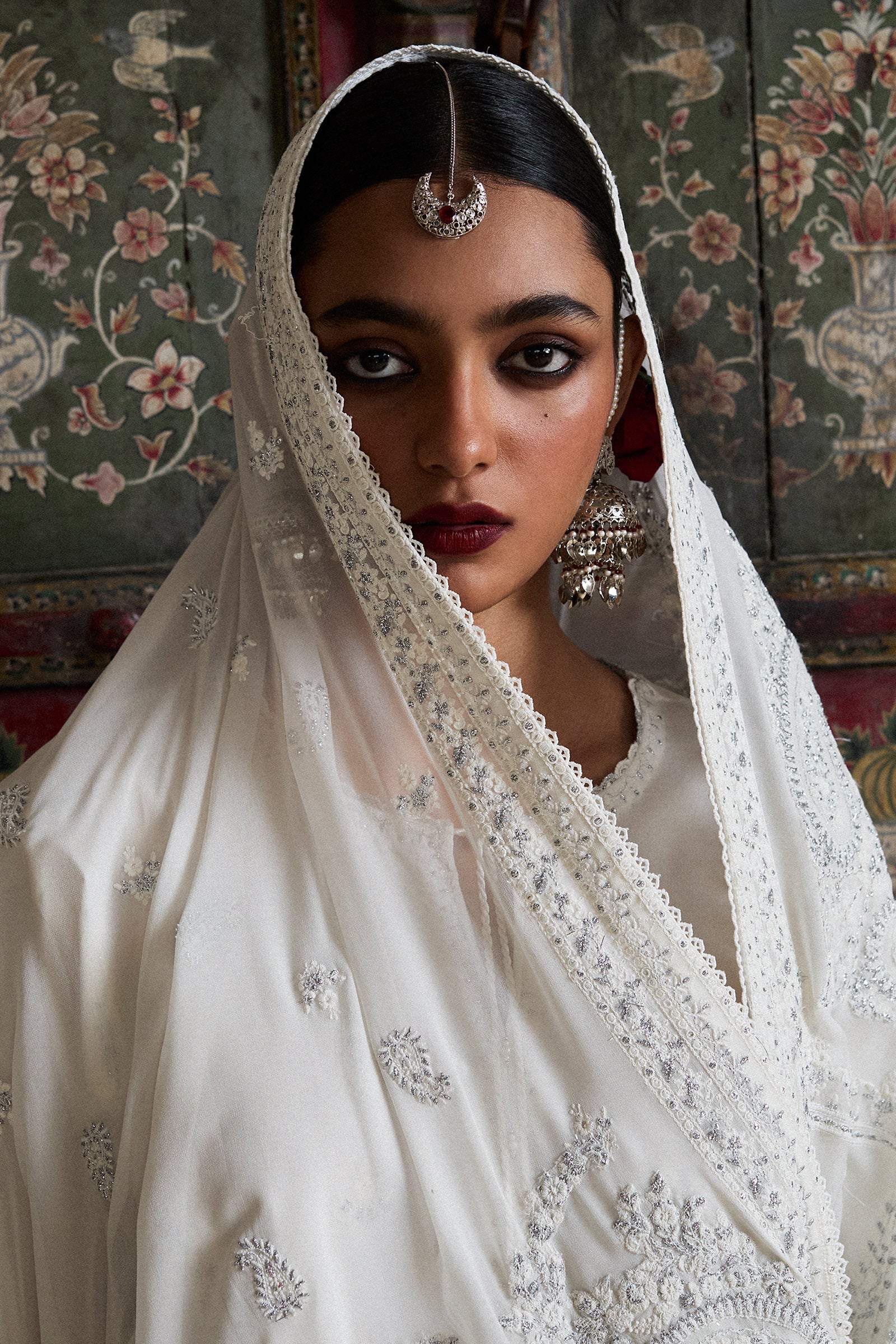 Ivory Embroidered Raw Silk Bridal Salwar Kameez (3-Piece) - Image 4