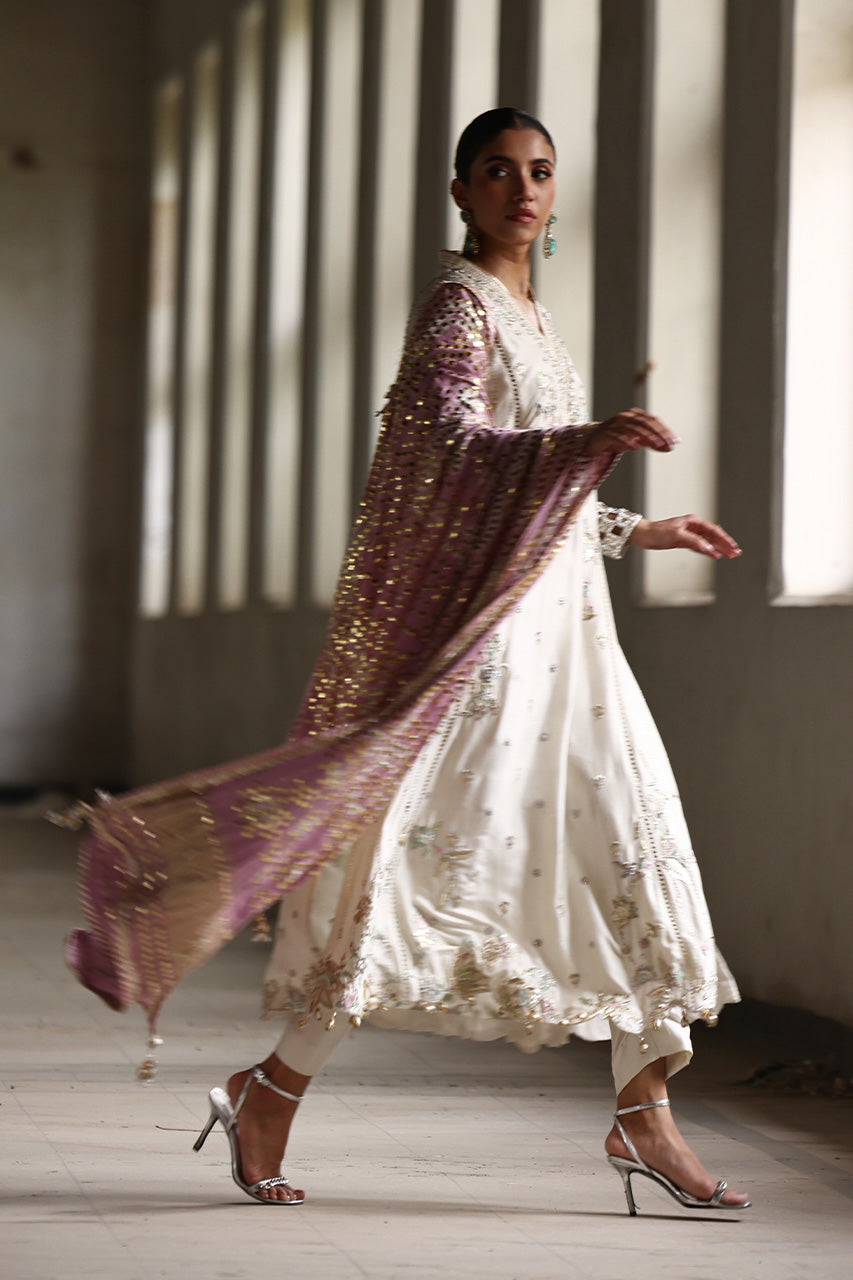 Pakistani Ivory Zardozi Resham Raw Silk Salwar Kameez (3-Piece) - Image 3