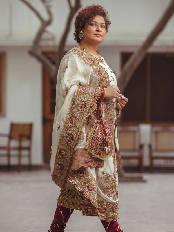 Pakistani Ivory Gold Zardozi Raw Silk Kurta Set (3-Piece) - Image 3