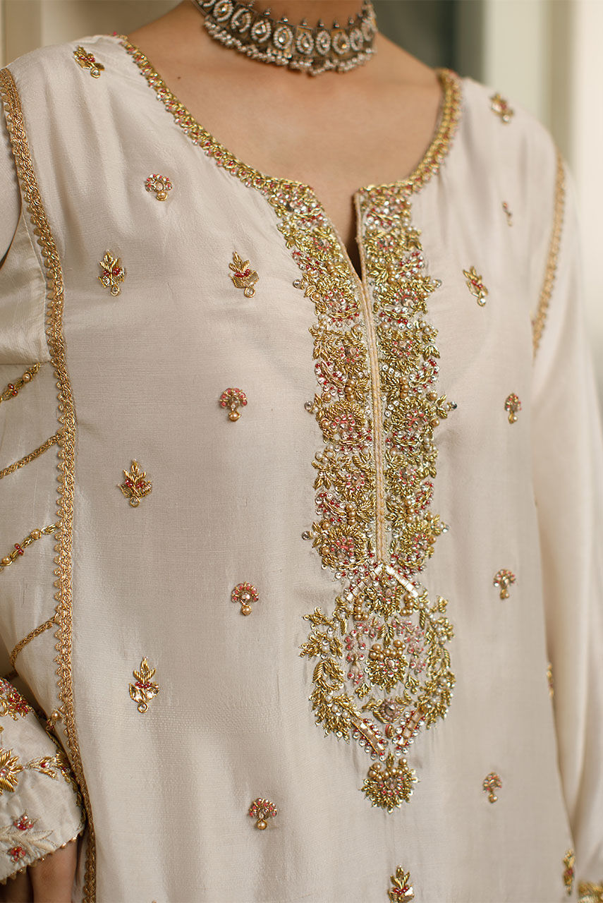 Pakistani Ivory Zardozi Raw Silk Salwar Kameez (3-Piece) - Image 5