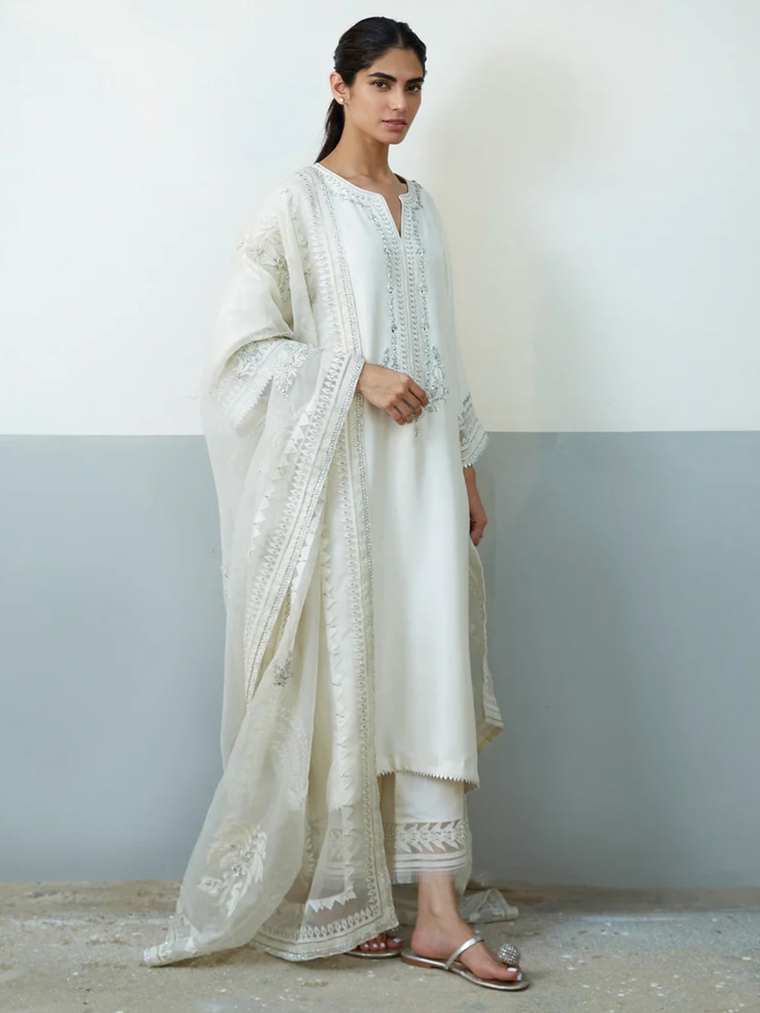 Ivory Zardozi Raw Silk Salwar Kameez (3-Piece) - Image 3
