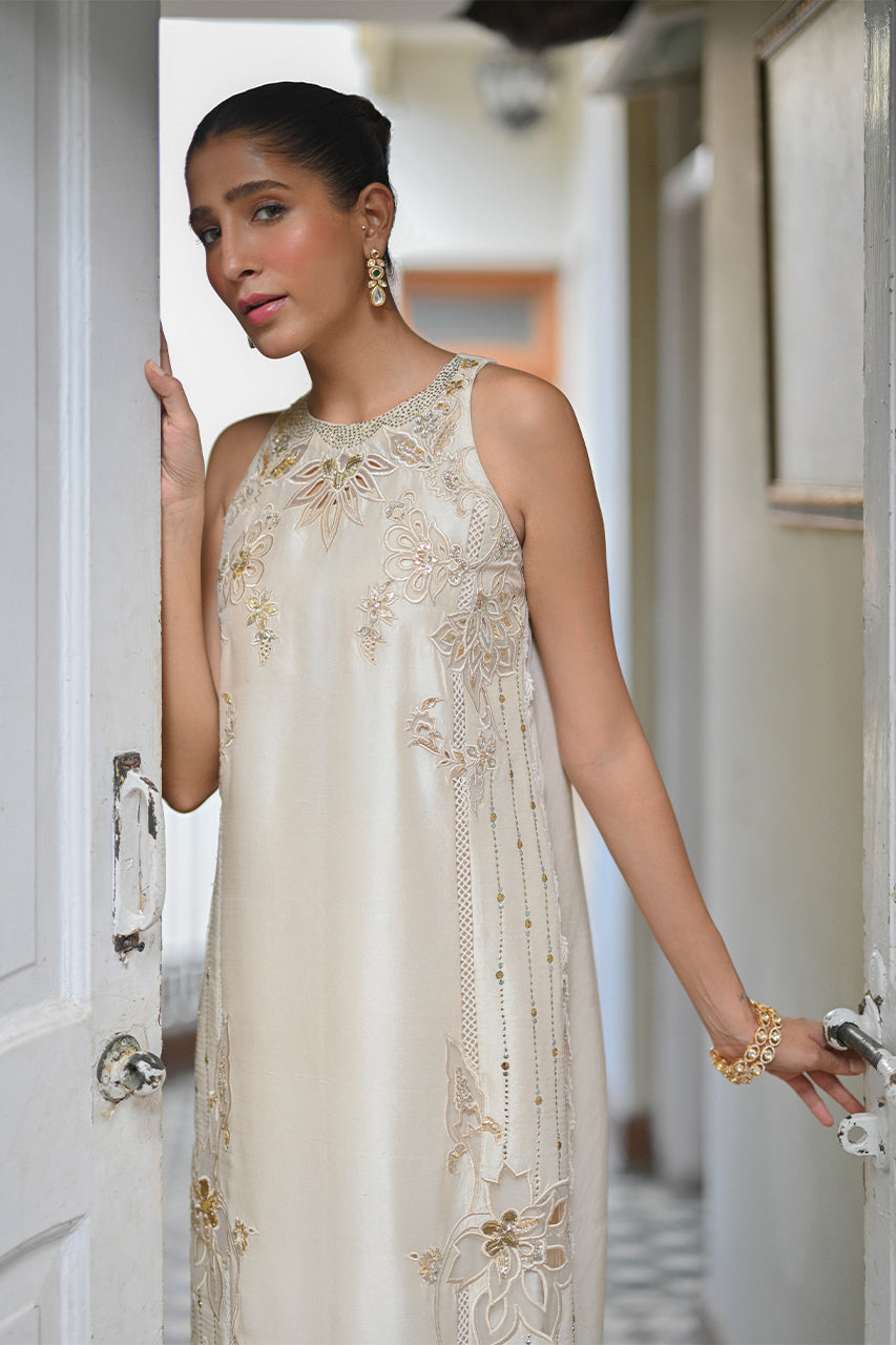 Pakistani Ivory Zardozi Raw Silk Salwar Kameez (3-Piece) - Image 2