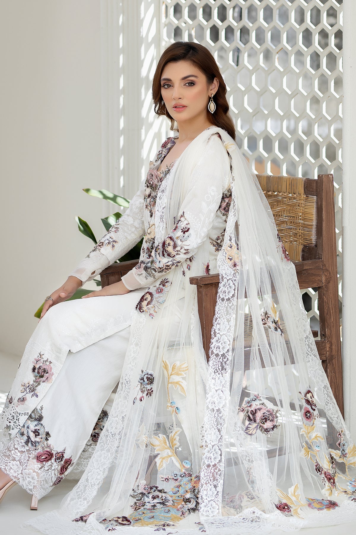 Pakistani Ivory Embroidered Self-Fabric Salwar Kameez (3-Piece) - Image 4