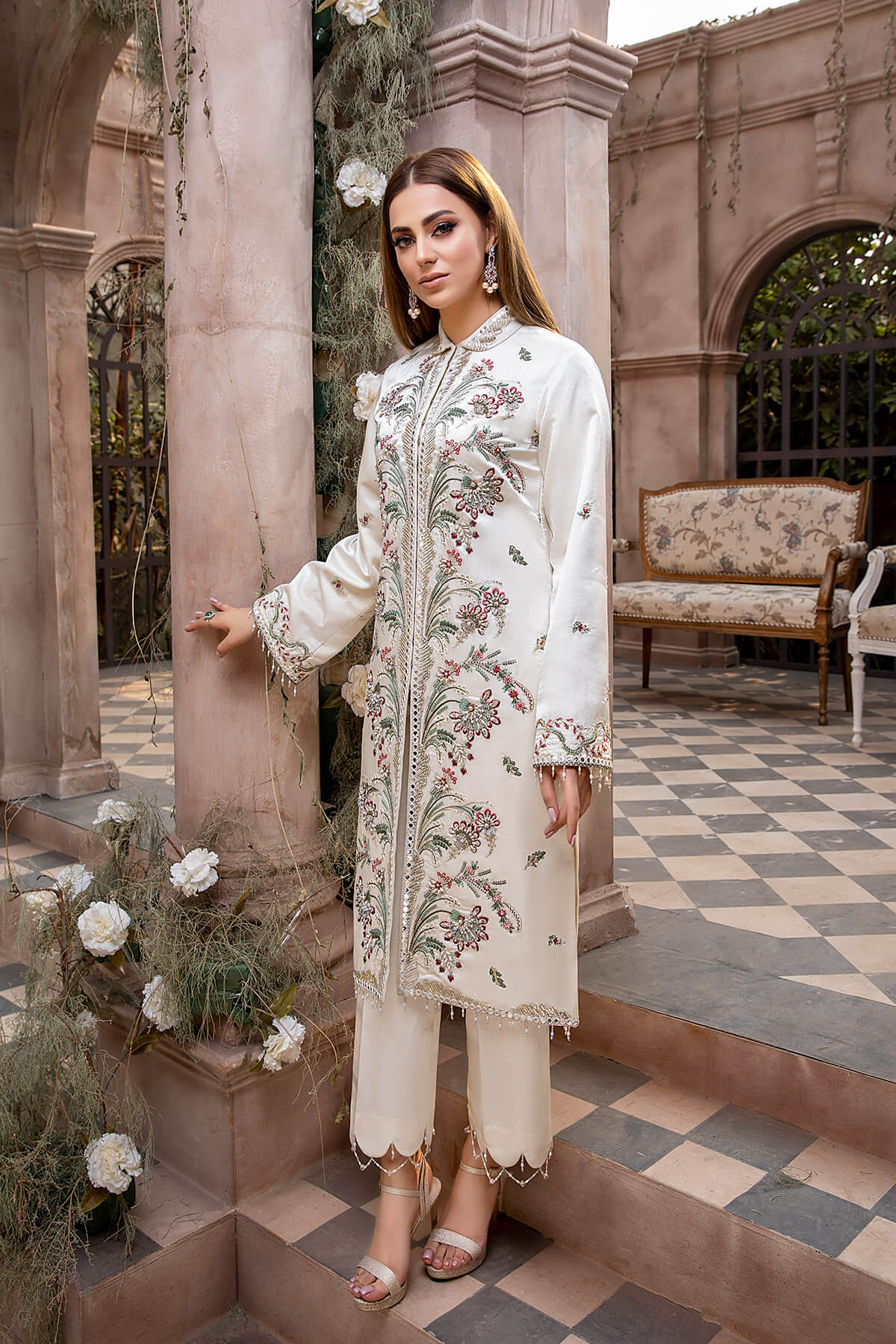 Pakistani Ivory Embroidered Shamoze Silk Shirt & Culottes (2-Piece) - Image 4