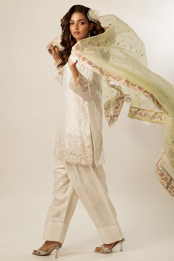 Off-White Embroidered Sheesha Silk Kurta Set (3-Piece) - Image 5