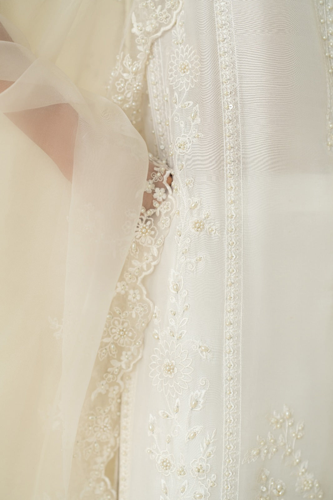 Ivory Embroidered Silk-Blend Salwar Kameez (3-Piece) - Image 5