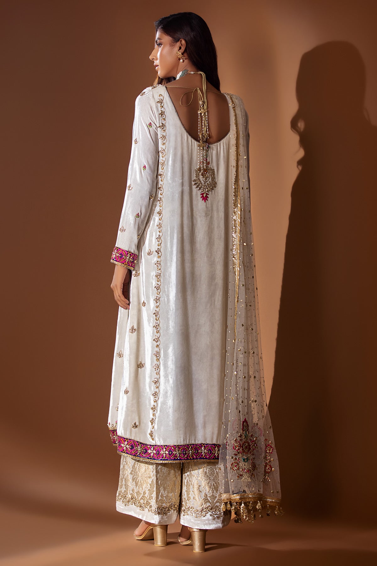 Pakistani Off-White Embellished Velvet & Jamawar Salwar Kameez (3-Piece) - Image 3
