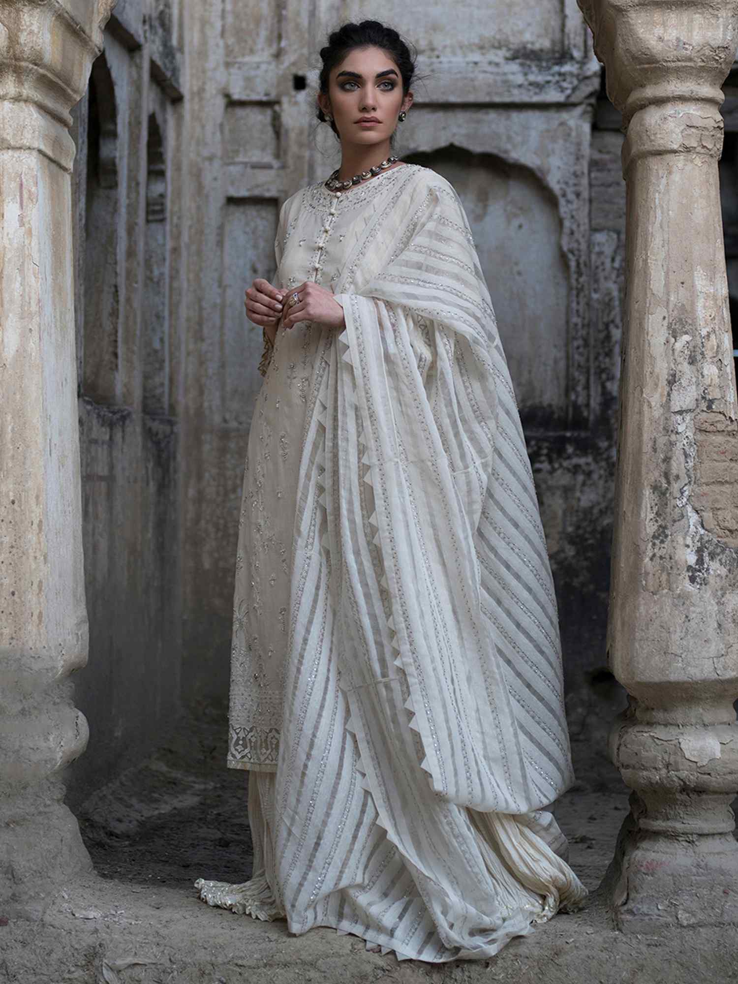 Pakistani Ivory Aari Embroidered Cotton & Silk Salwar Kameez (3-Piece) - Image 3