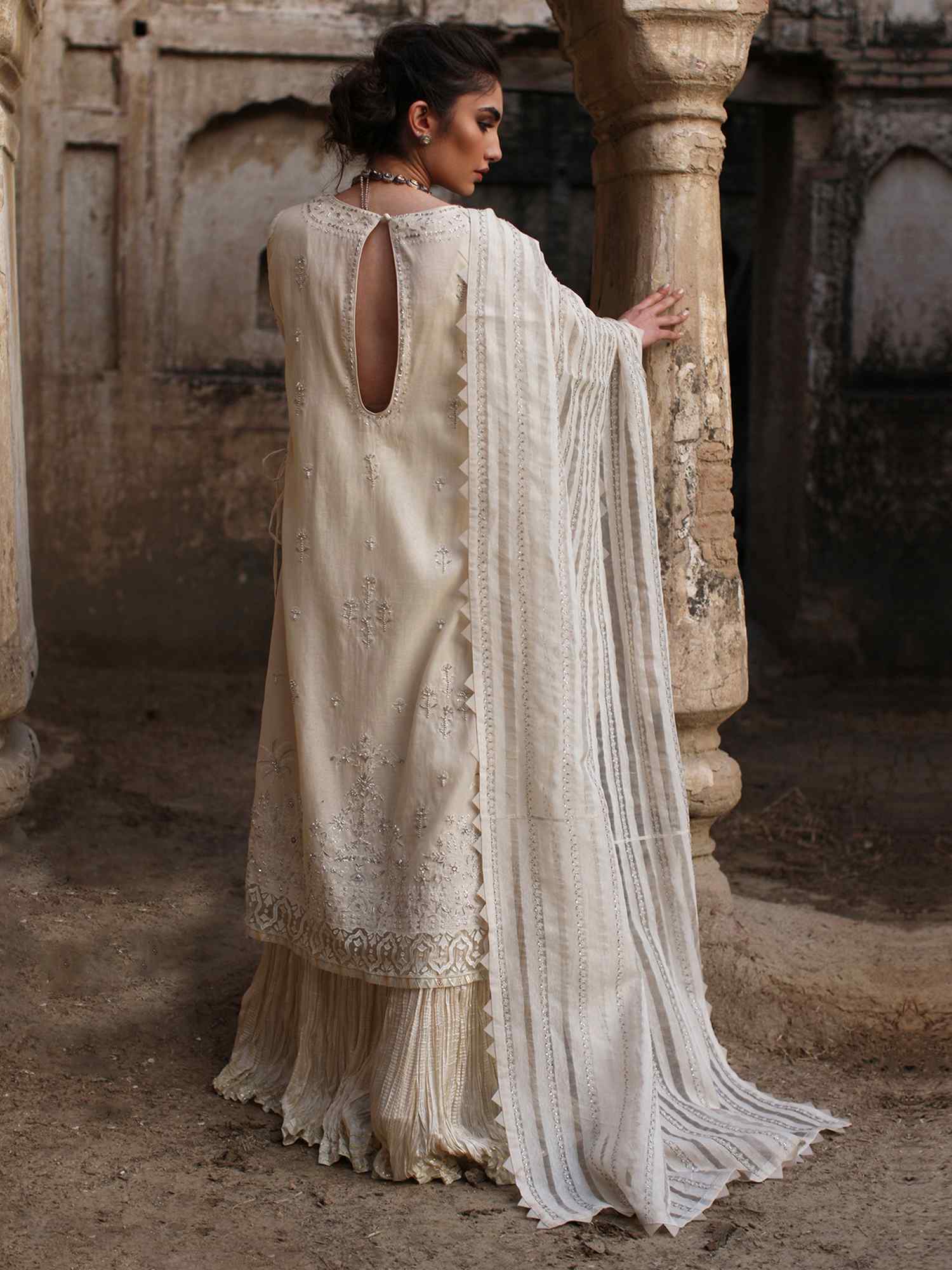 Pakistani Ivory Aari Embroidered Cotton & Silk Salwar Kameez (3-Piece) - Image 4