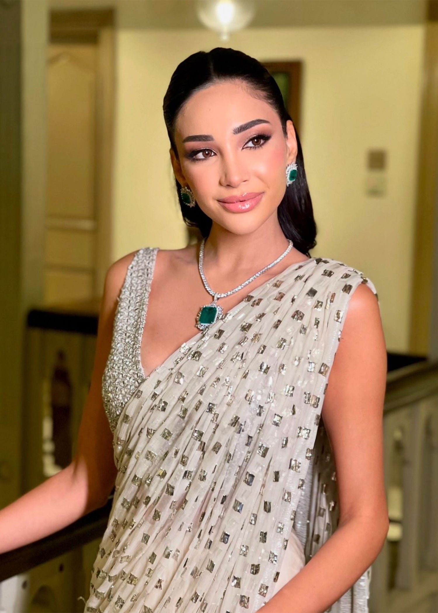 Indian Ivory Mukaish Chiffon Saree with Mirror-Work Blouse (2-Piece) - Image 3