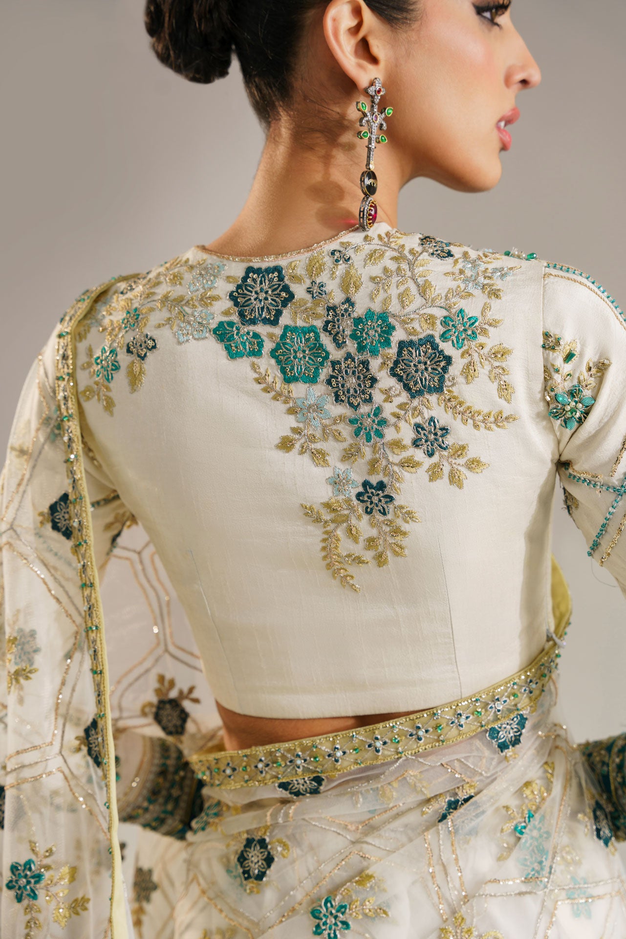 Pakistani Ivory Hand-Embellished Korean Raw Silk & Net Saree (2-Piece) - Image 4