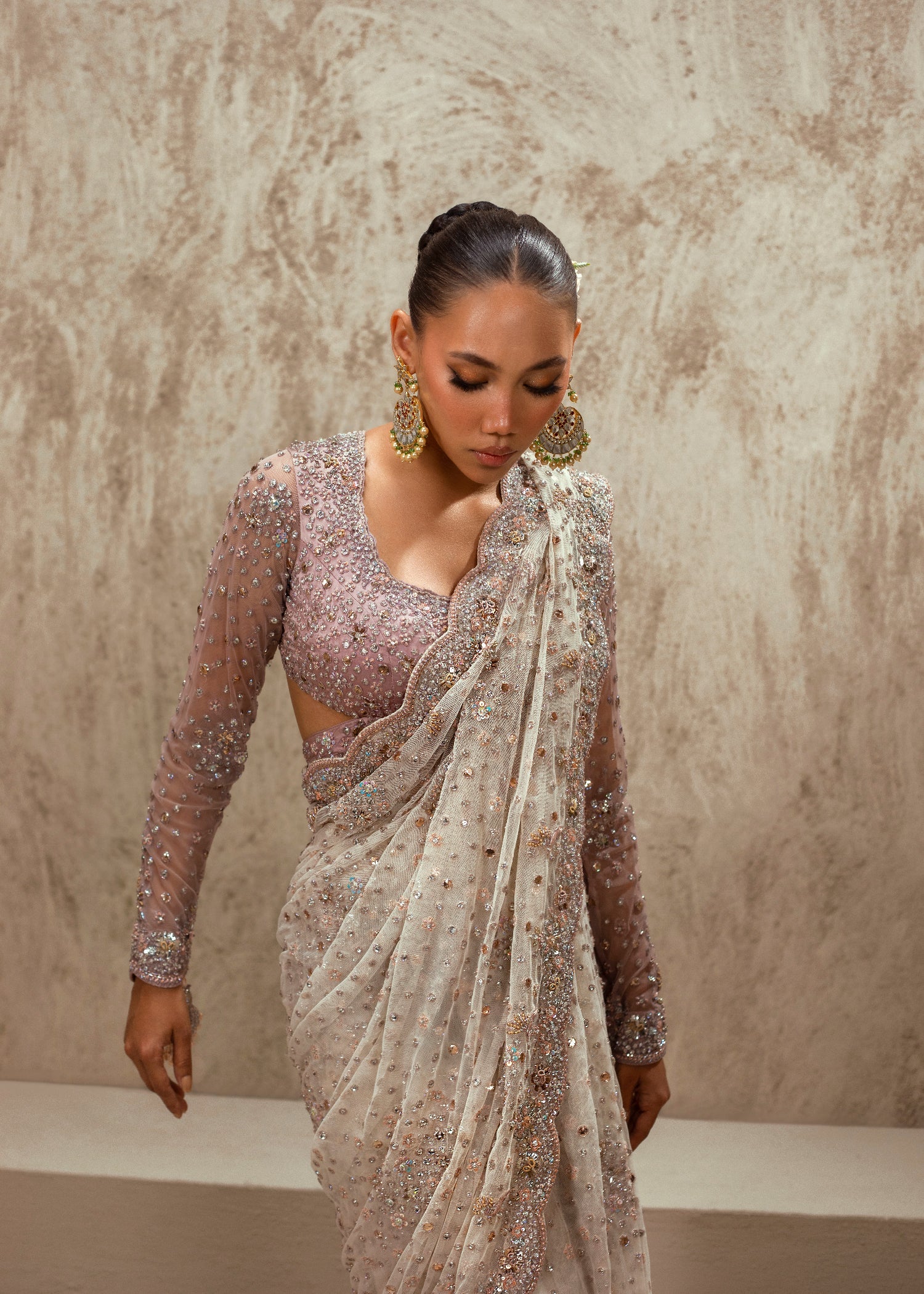 Ivory Lilac Embellished Net Saree (2-Piece) - Image 5