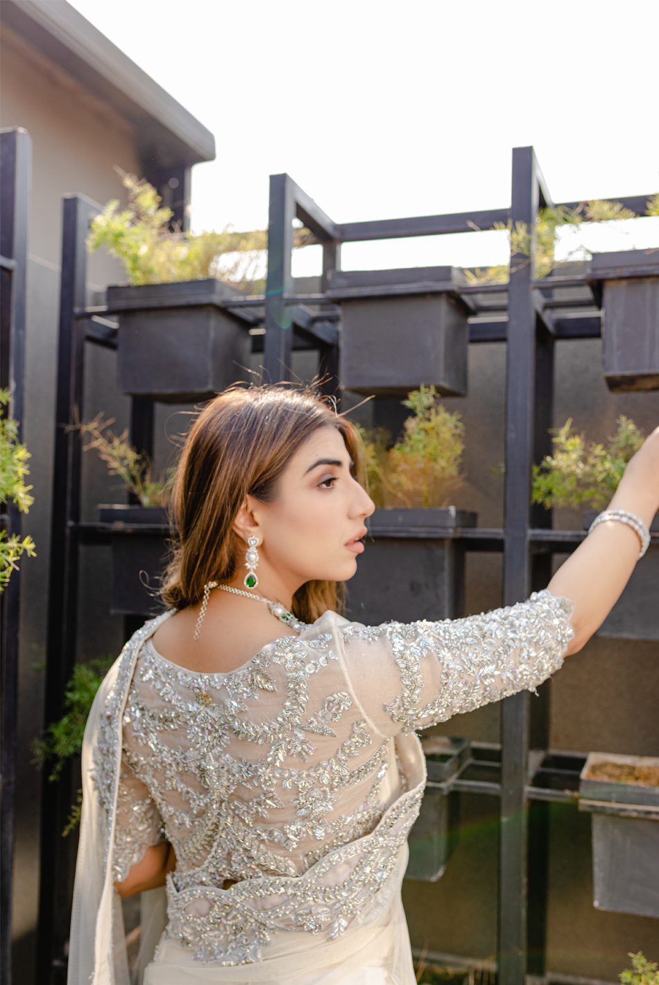 Pakistani Ivory Silver Crystal Organza Silk Saree (1-Pc) - Image 4