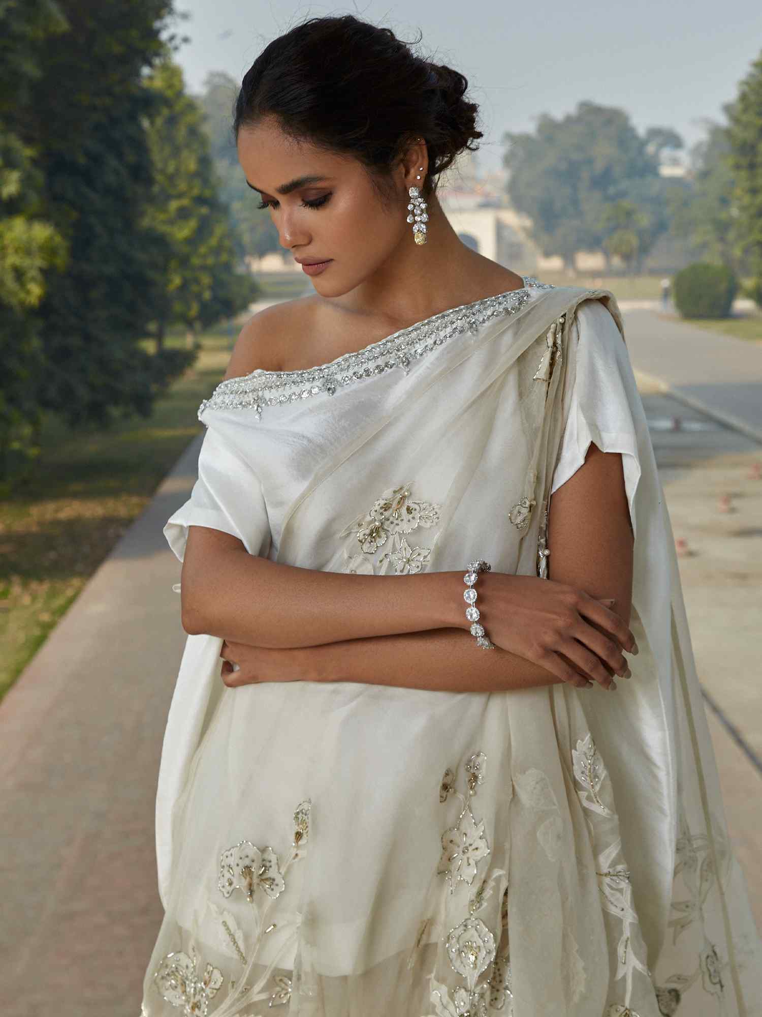 Pearl White Embroidered Raw Silk Saree (3-Piece) - Image 2