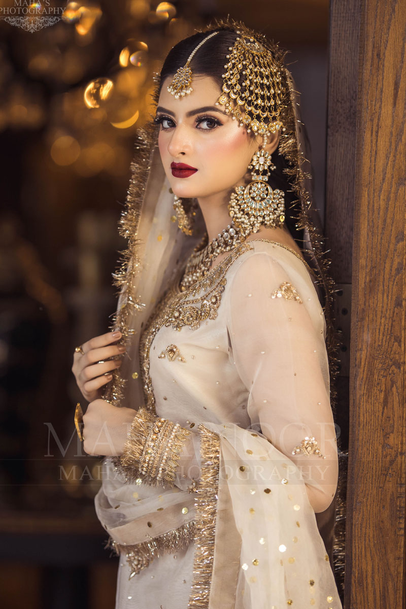 Ivory Embellished Organza Sharara Dress (3-Piece) - Image 5