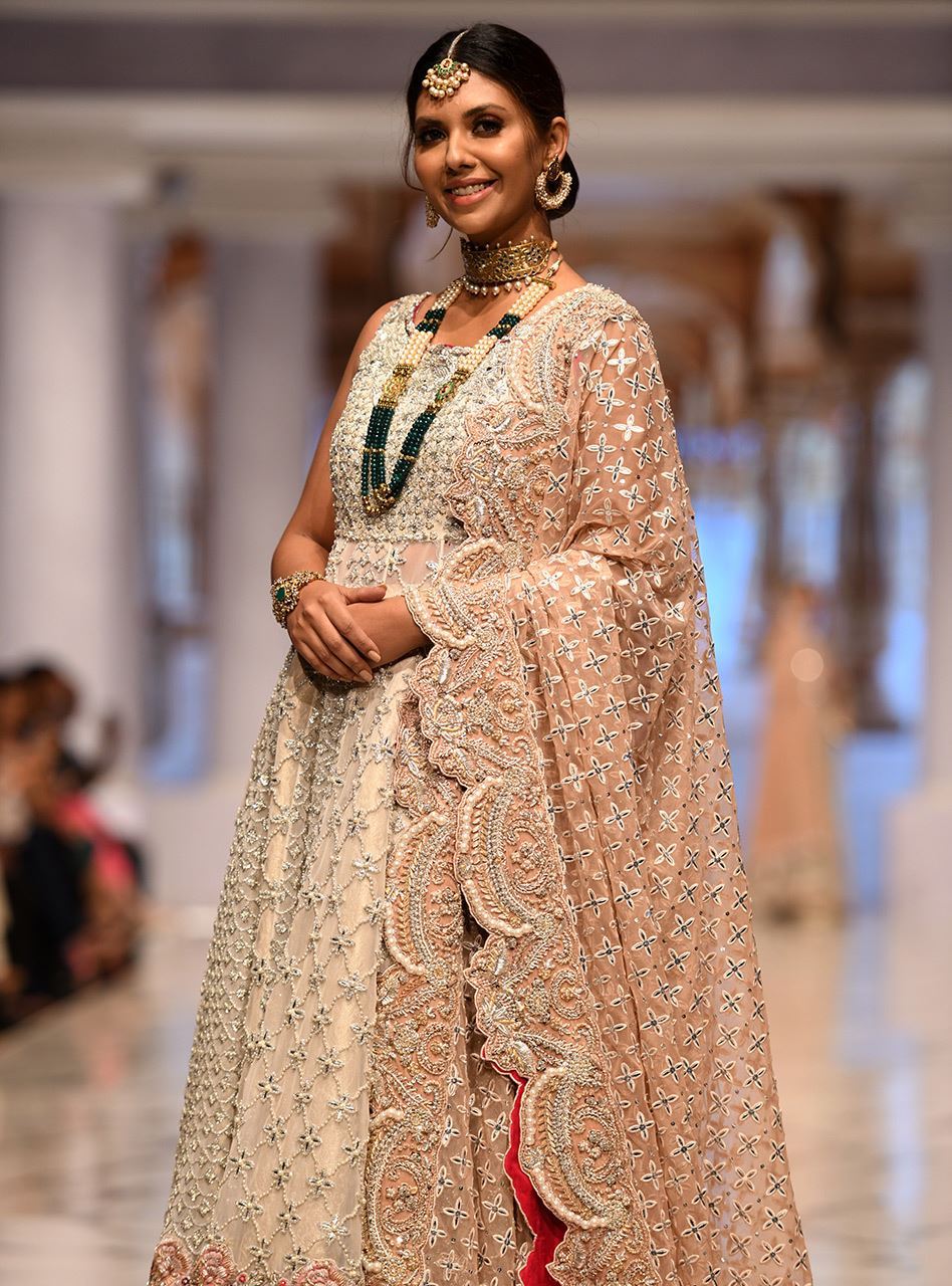 Pakistani Ivory Embellished Net Anarkali with Jamawar Sharara (3-Piece) - Image 3