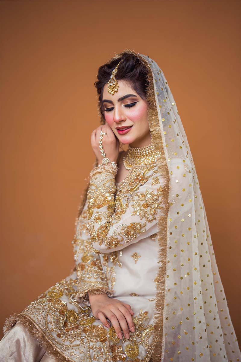 Pakistani Ivory Zardozi Organza Sharara Dress (3-Piece) - Image 4
