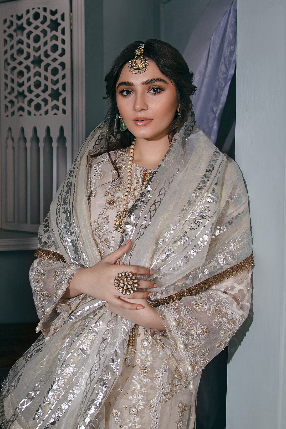 Pakistani Ivory Gold Zardozi Organza Jamawar Sharara (4-Piece) - Image 3