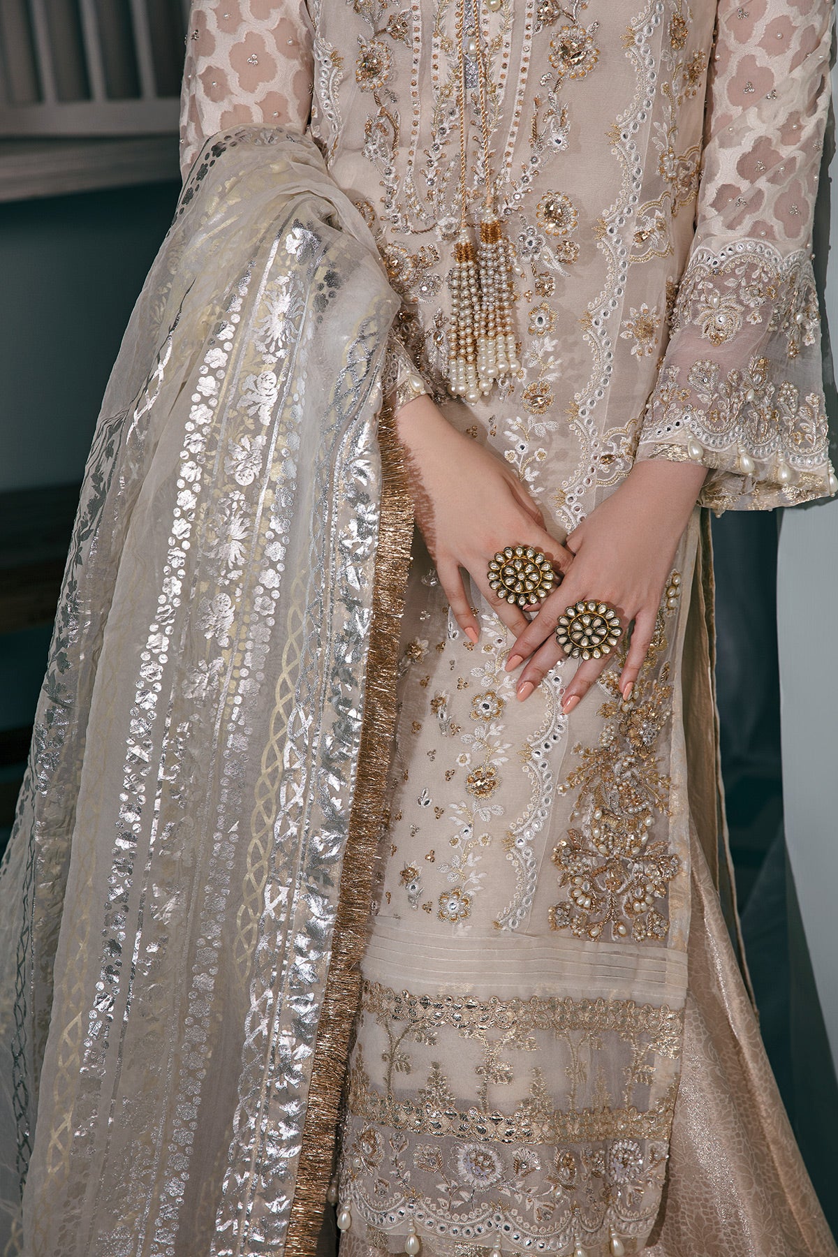 Pakistani Ivory Gold Zardozi Organza Jamawar Sharara (4-Piece) - Image 4