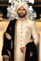 Off-White Hand-Embroidered Jamawar Groom Sherwani (3-Piece) - Image 3