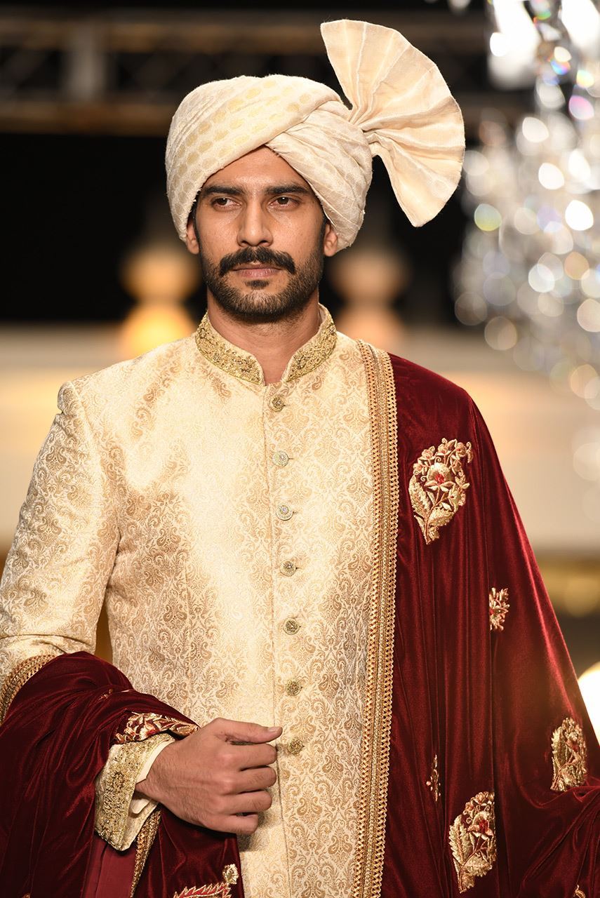 Off-White Embroidered Jamawar Groom Sherwani (3-Piece) - Image 4