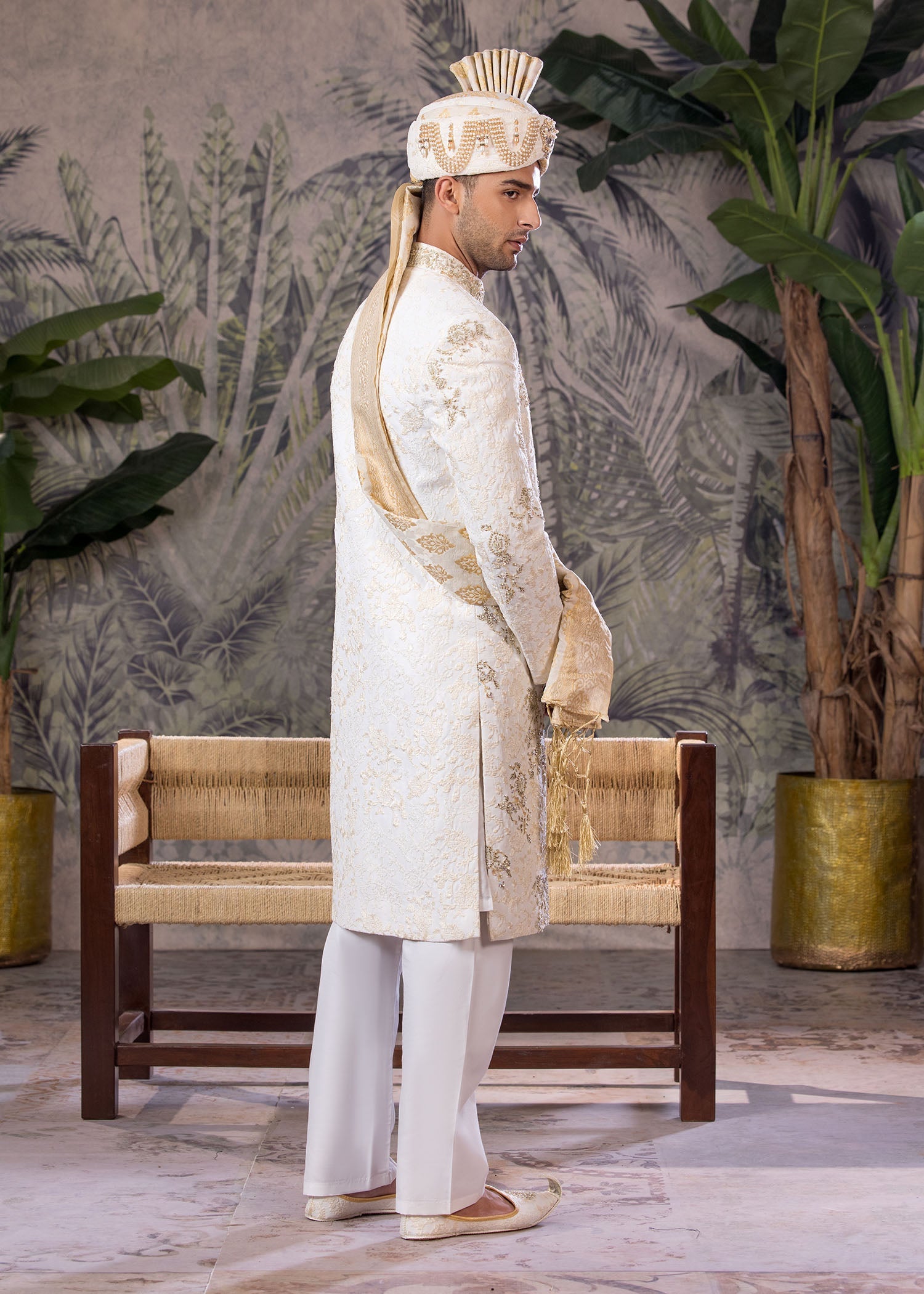 Off-White Hand-Embroidered Jamawar Sherwani (5-Piece) - Image 4