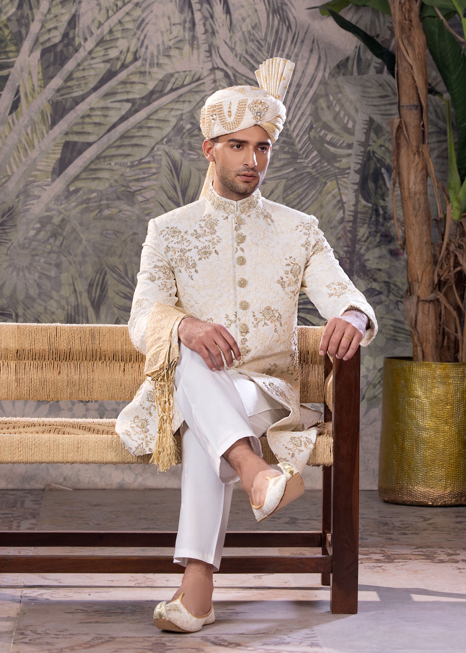 Off-White Hand-Embroidered Jamawar Sherwani (5-Piece) - Image 5