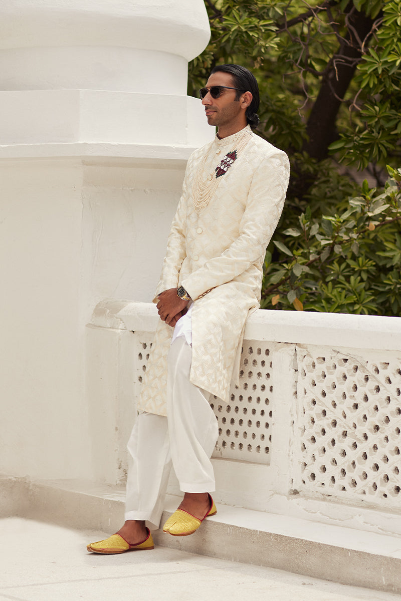 Off-White Cut-Dana Self Jamawar Sherwani (2-Piece) - Image 4