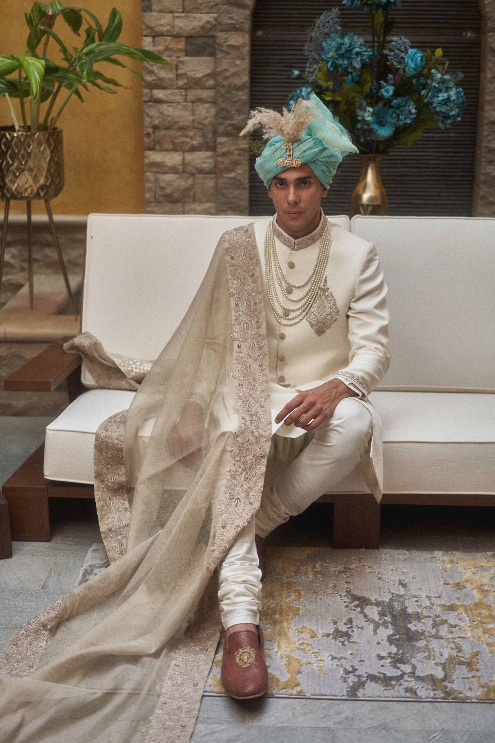 Dover White Embroidered Silk-Blend Groom Sherwani (3-Piece) - Image 3
