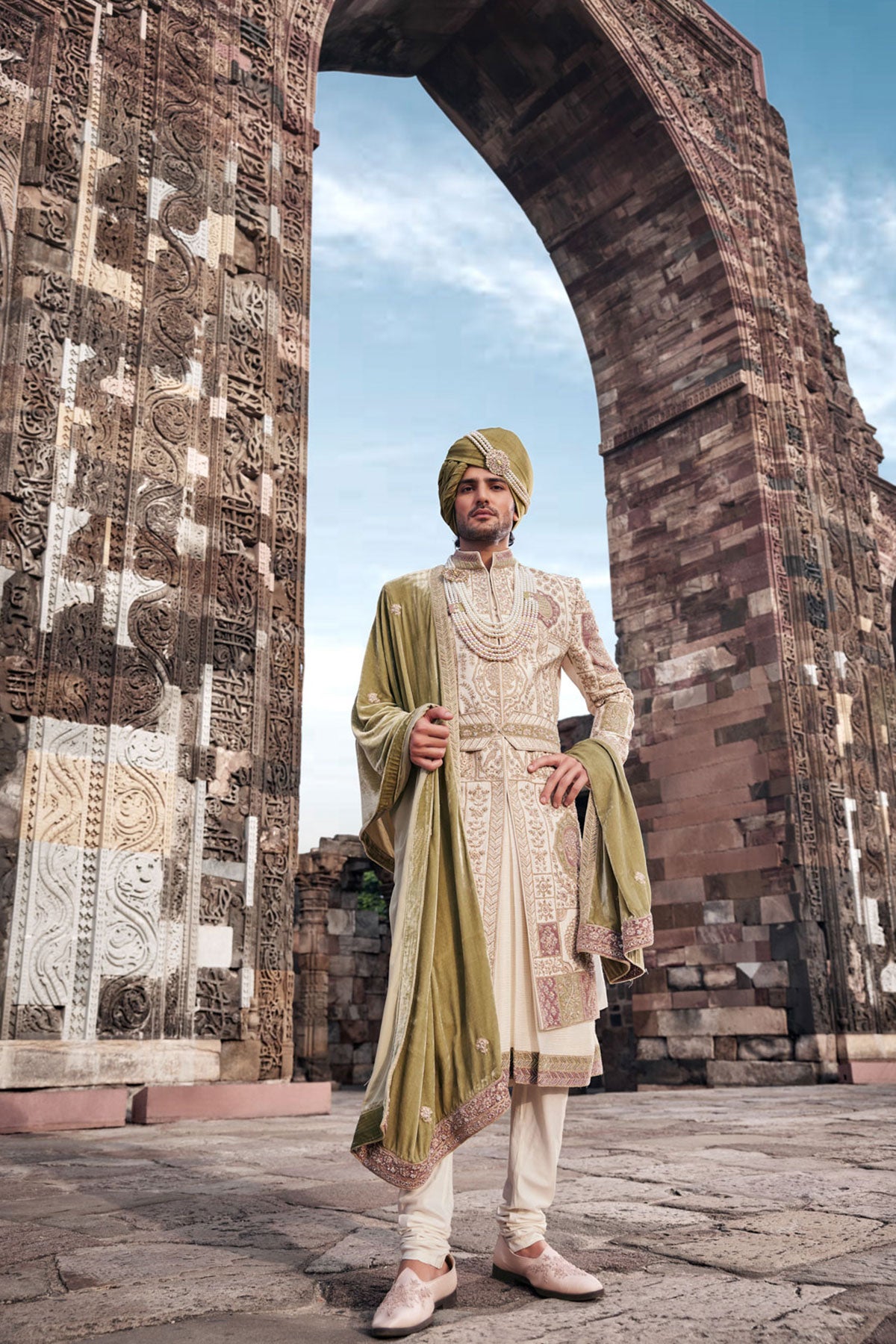 Ivory Zari Embroidered Silk & Velvet Sherwani (3-Piece) - Image 7