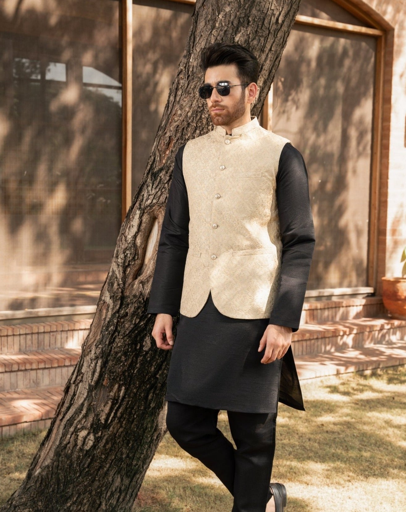 Ivory Embroidered Jamawar Waistcoat (1-Pc) - Image 1