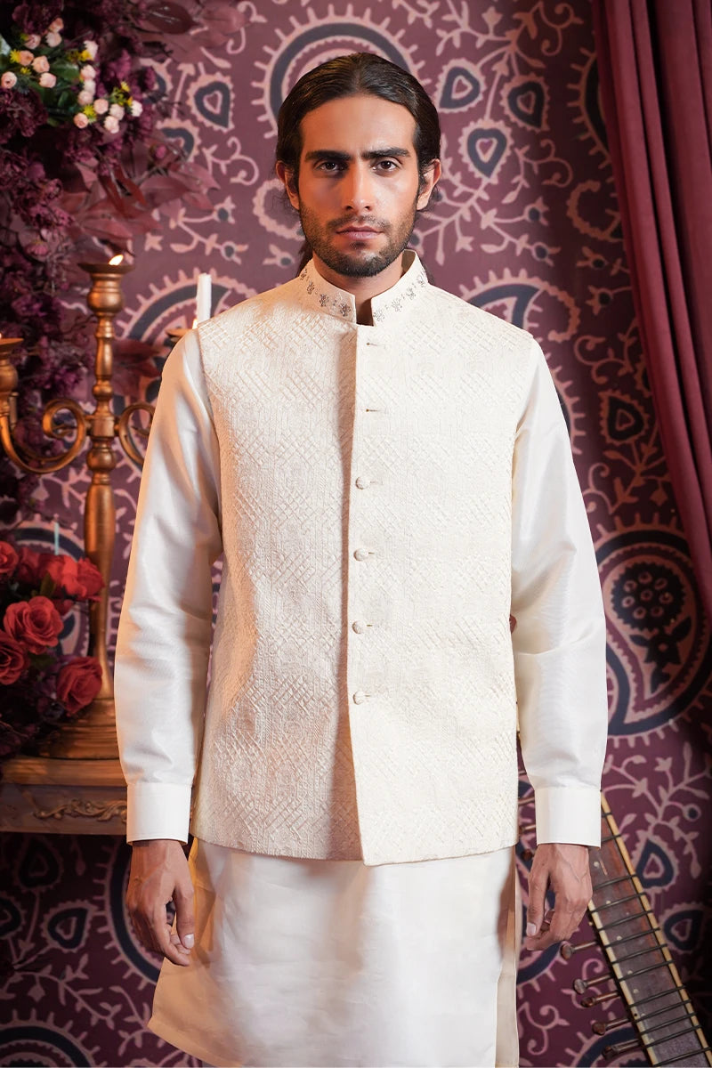 Off-White Naqshi Embroidered Baar Silk Waistcoat Kurta (3-Piece) - Image 3